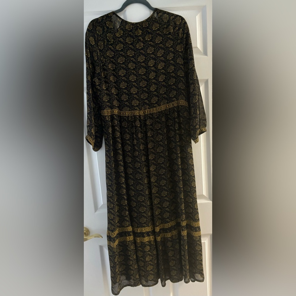 Ba&sh maxi dress in black with gold trim. Like new wore once size Small